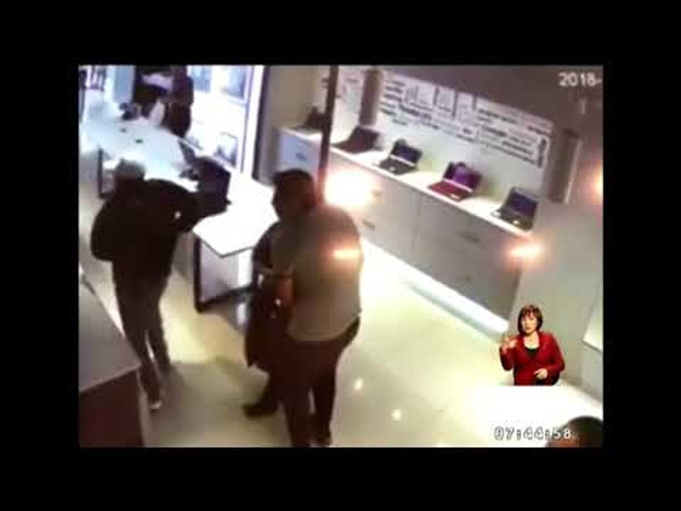 Delincuentes vestidos de policías ingresaron a un local comercial en el norte de Quito -Teleamazonas