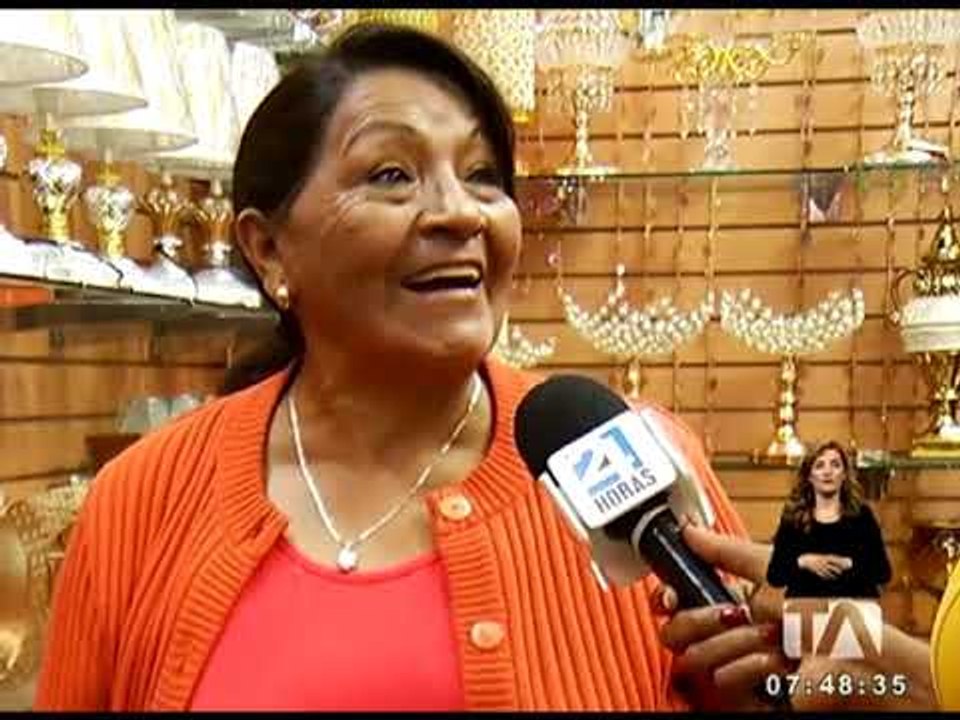 Quito: Las compras navideñas reactivan el comercio local  -Teleamazonas