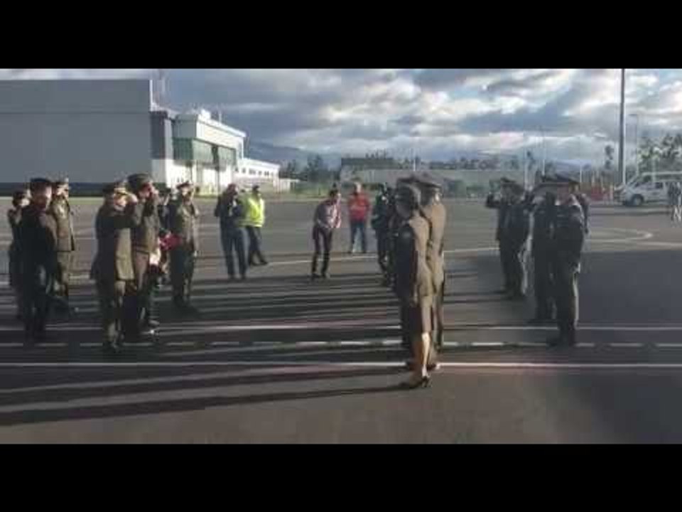 Llegan a Quito los restos mortales de cadete Erika Chicó  - Teleamazonas