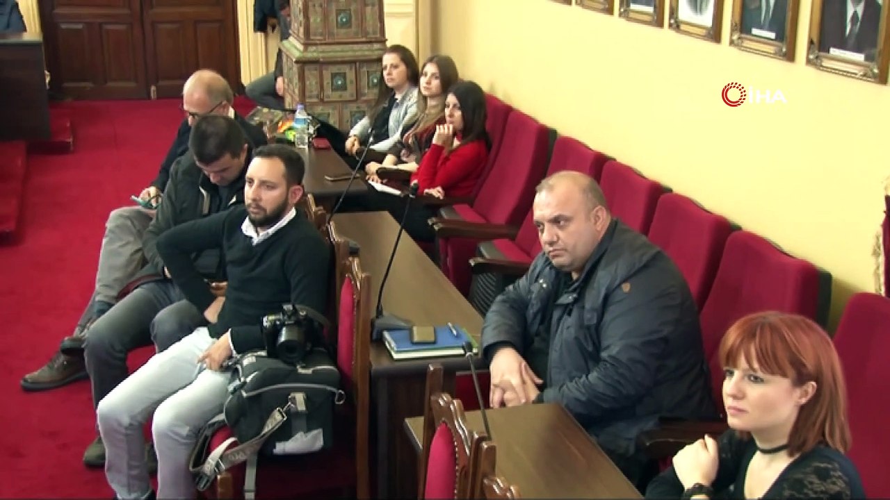 Edirne Belediye Başkanı Gürkan ‘Yenilikçi Hizmetler, Vizyon Projeler’ kitapçığını tanıttı