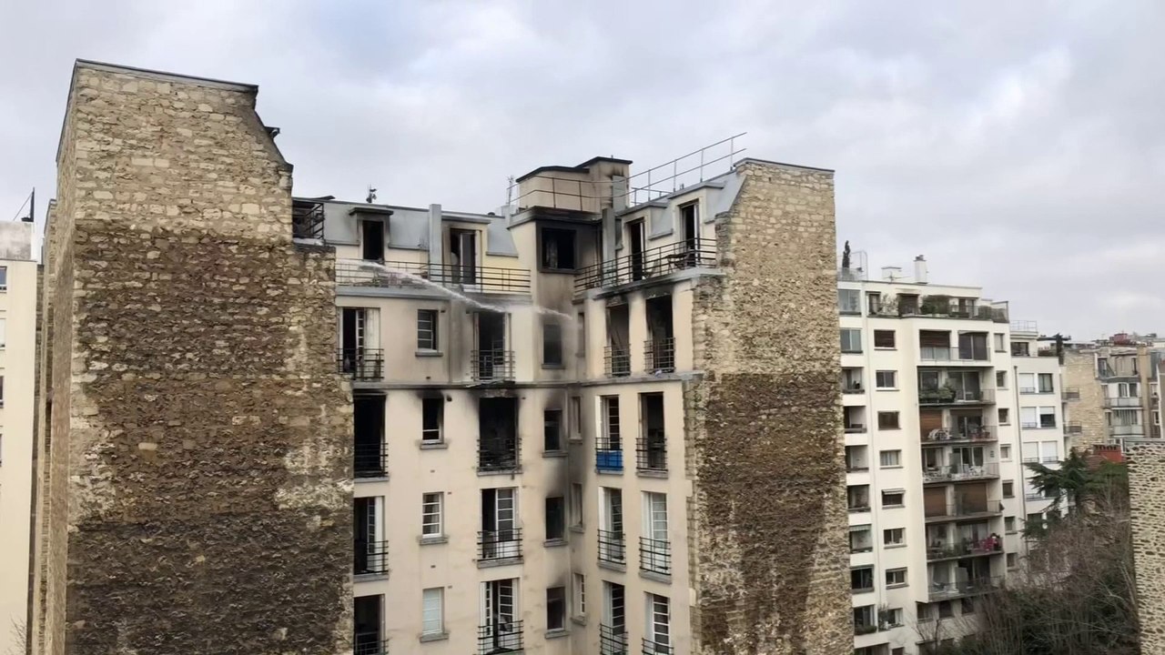 Incendie: "il faut qu'il y ait un procès", les rescapés de l'immeuble en colère