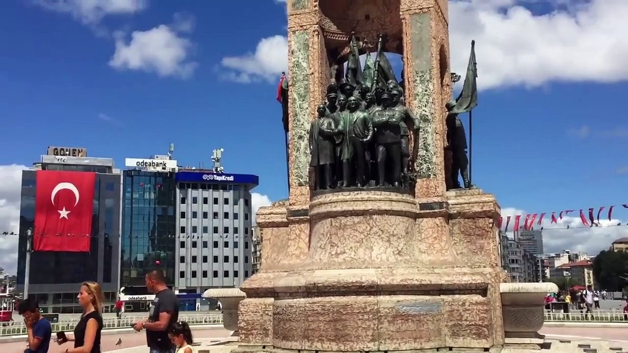 قصة ٧٠ عاما من الصراع لبناء مسجد في تقسيم باسطنبول[صابر مشهور]