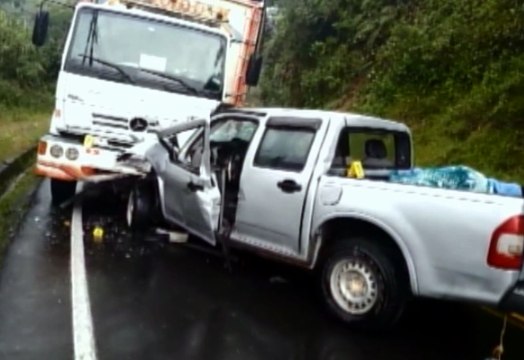 Trágico accidente deja como resultado cinco personas heridas en la vía Baños – Puyo