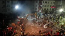 Kartal'daki Çöken Binadaki Kurtarma Çalışmalarına Devam Ediliyor