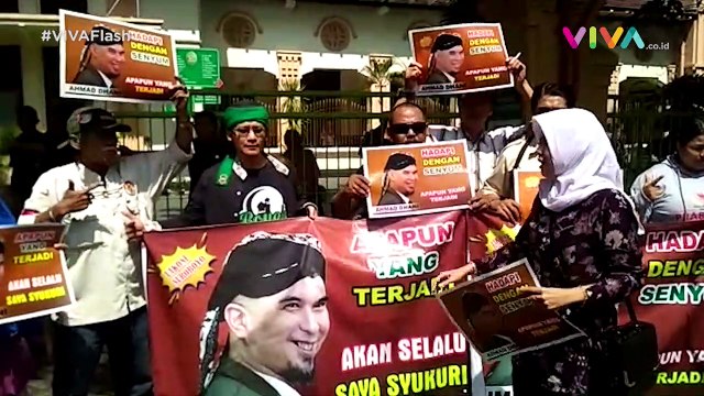 VIDEO: Suasana Sidang Perdana Ahmad Dhani di Surabaya