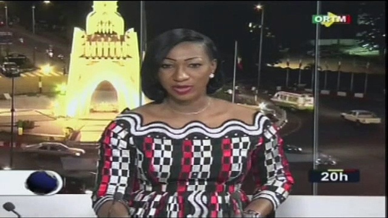 ORTM/Visite du ministre de la jeunesse  aux jeunes en formation militaire à Bafo