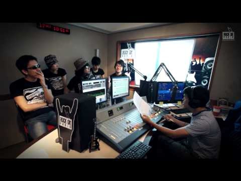 Rock On Radio ต้อนรับวงร็อคญี่ปุ่นหัวใจไทย "วงหนุมาน"