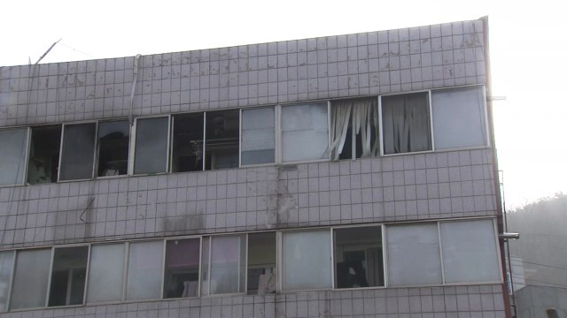 연휴 지난 새벽 일가족 4명 참변... 방화 추정 / YTN