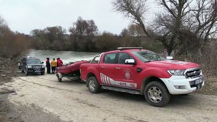 Çanakkale'de derede kaybolan genci arama çalışmaları sürüyor - ÇANAKKALE