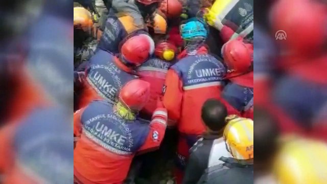 Kartal'da çöken binada enkaz altında kalan 5 yaşındaki Havva Tekgöz, 18 saat sonra kurtarıldı (2) - İSTANBUL