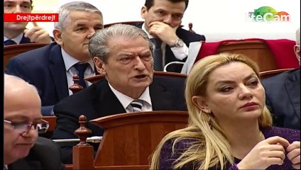 Tension në Kuvend midis Sali Berishës dhe Sandër Lleshajt