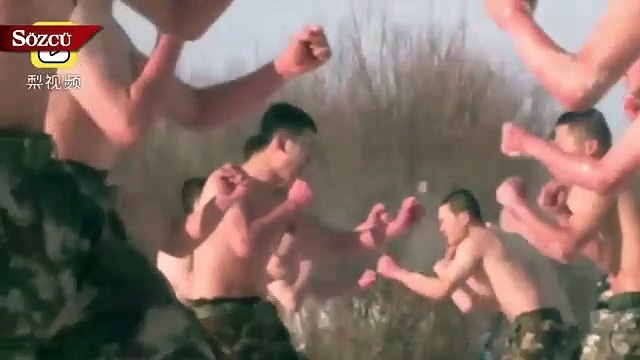 Çinli polis memeurlarının eksi 30 derecede yarı çıplak eğitimi