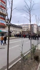 Reagimet e artistëve për dhunimin e të miturës