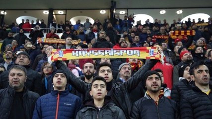 Kayserisporlu Taraftarlar, Maç Sonunda "Fenerbahçe Kümeye" Tezahüratında Bulundu