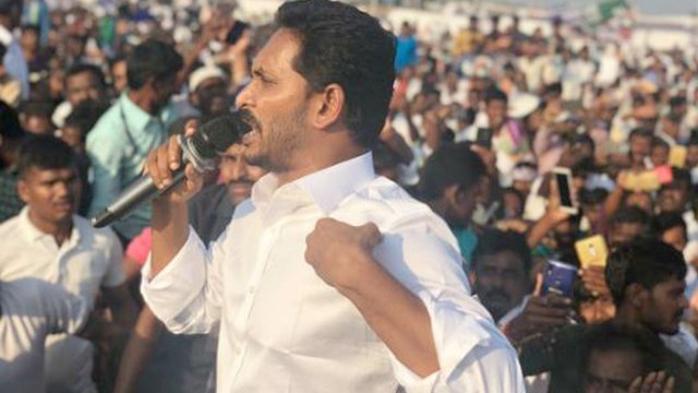 YS Jagan Mohan Reddy Met Intellectuals In Kadapa District On Thursday | Oneindia Telugu