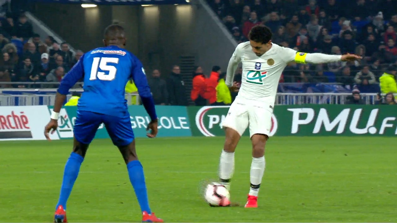Le geste technique : Marquinhos