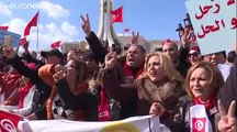 آلاف المدرسين التونسيين يشاركون في 