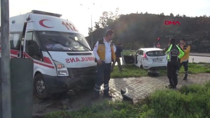 Muğla Ambulansla Otomobil Çarpıştı 4 Yaralı