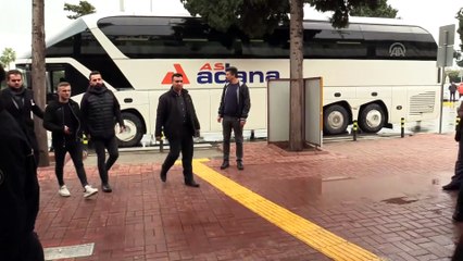 Galatasaray kafilesi, Adana'dan ayrıldı
