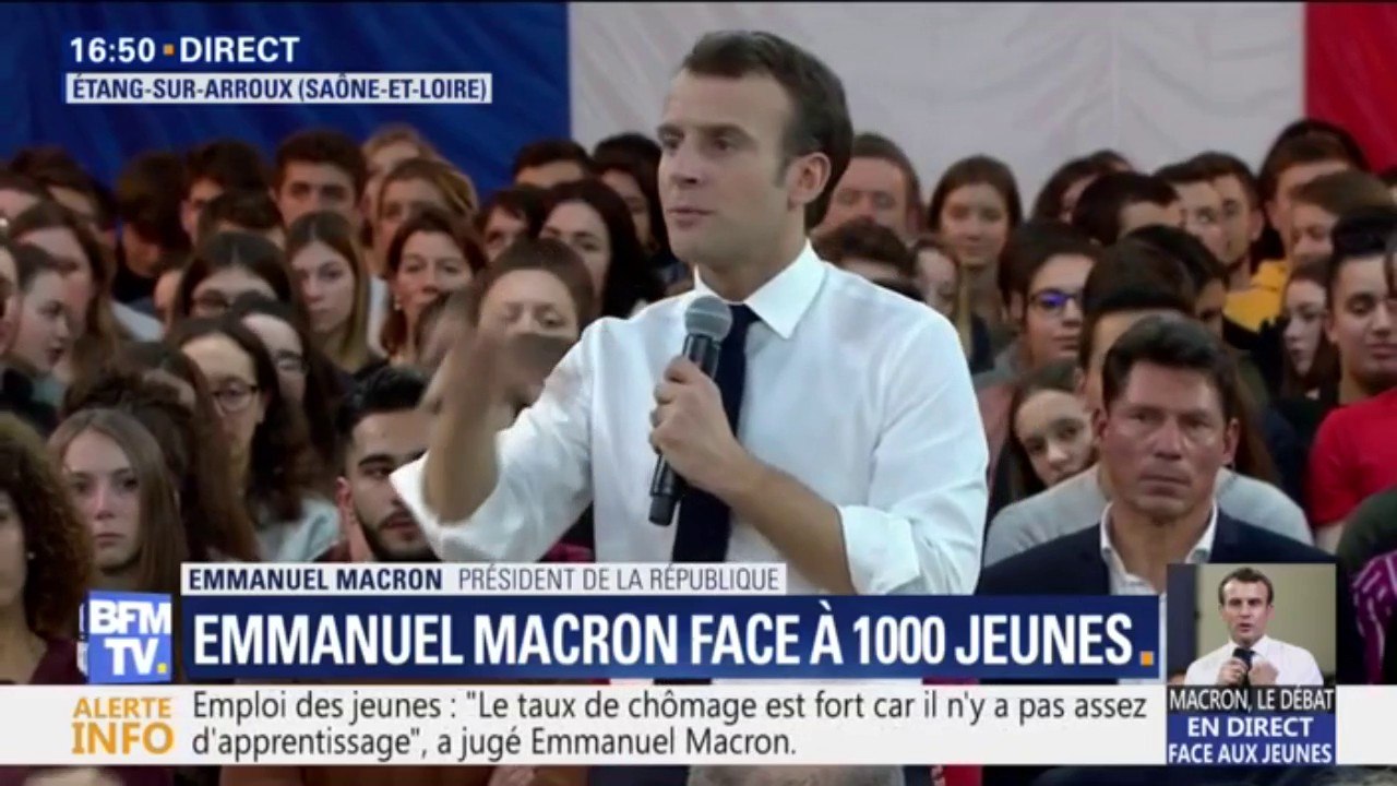 "Ça ouvre l'esprit." Devant les jeunes, Emmanuel Macron défend le service national universel