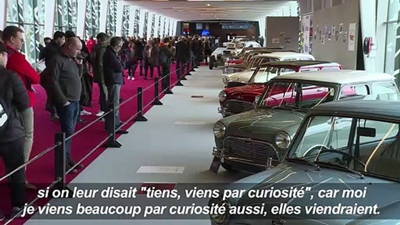 Salon Rétromobile à Paris: la passion des voitures de collection