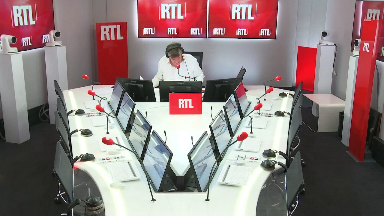 Emmanuel Macron face à 1.000 jeunes : c'est "votre devoir" de "prendre ce débat"