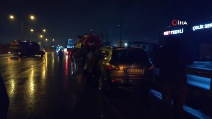 Vidanjörden Sızan Yağ, 8 Aracın Kaza Yapmasına Neden Oldu