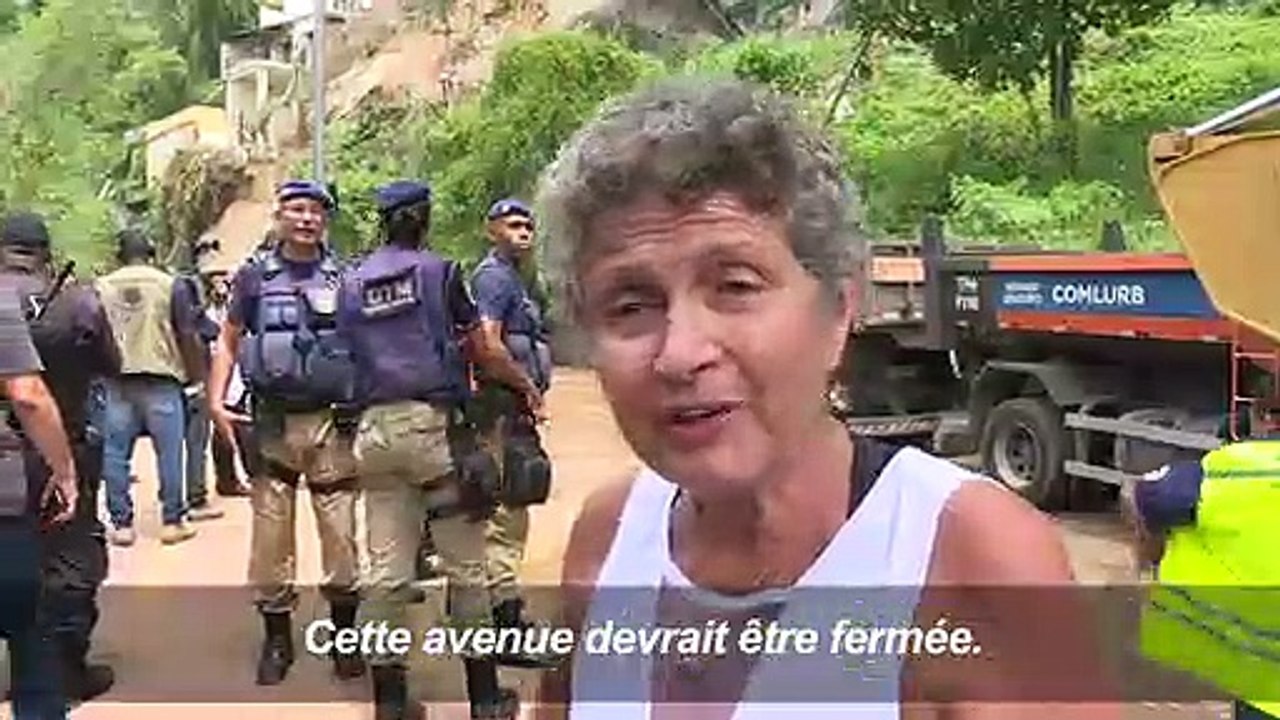 Brésil/Pluies: Les Cariocas nettoient les dégâts