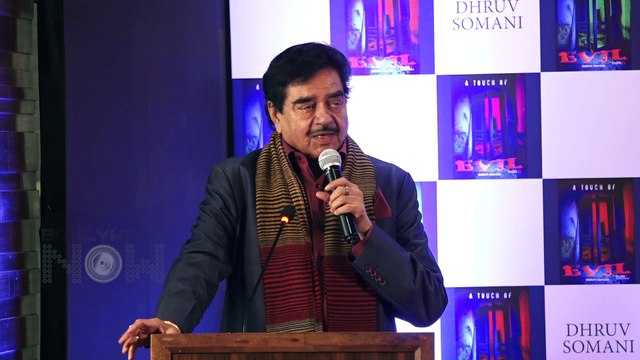Shatrughan Sinha REVEALS Wife Poonam Sinha Beats Him
