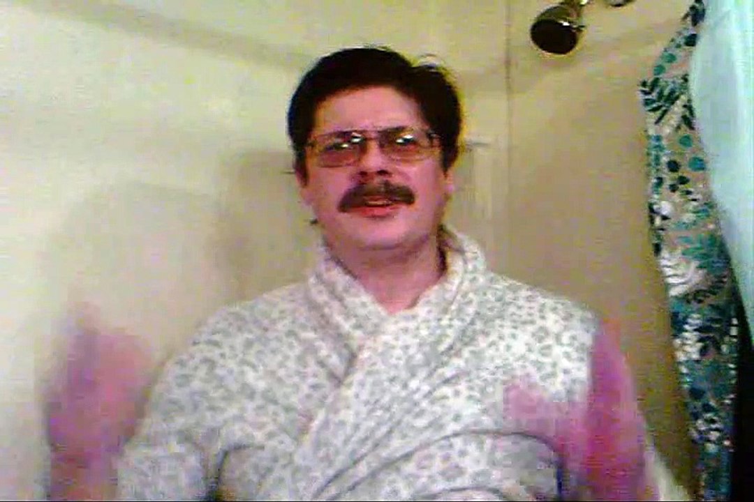 1156. PET TIPS HOW TO STOP ANTS FROM GETTING INTO YOUR PETS FOOD WATER DISH.