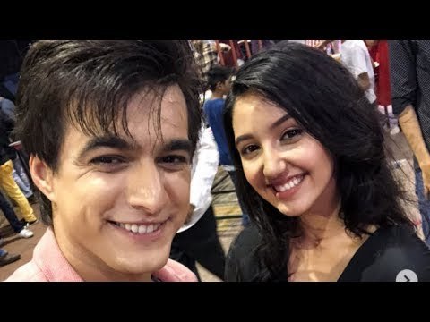 Ashnoor Kaur aka Little Naira of Yeh Rishta Kya Kehlata Hai Sings Badtameez Dil Song in a Party!