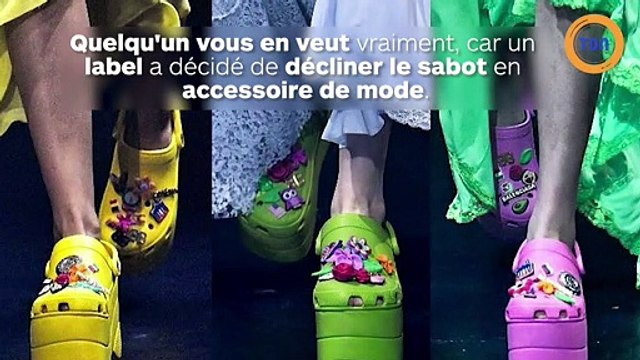 Crocs sort une sacoche... toute aussi élégante que ses sabots !