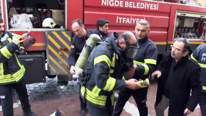 Niğde'de tarihi camide yangın