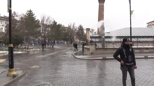 Cumhurbaşkanı Erdoğan, Cuma Namazını Ulu Cami'de Kıldı