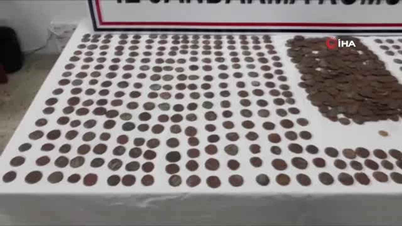 Diyarbakır'da Roma ve Bizans Dönemine Ait 851 Adet Sikke Ele Geçirildi