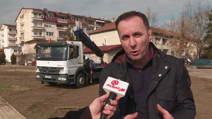 Aksion për largimin e veturave të parkuara në parqe