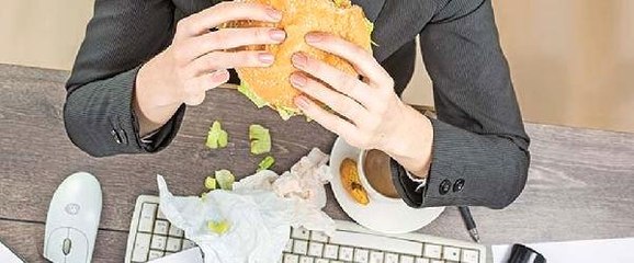 Aç Kalmak Kilo Aldırıyor