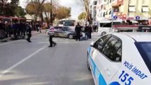 İzmir'de motosiklet ile otomobil böyle çarpıştı: 1 yaralı