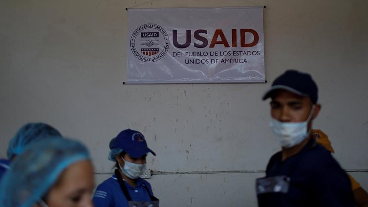 Maduro lässt dringend benötigte Hilfsgüter nicht ins Land