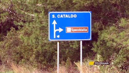 Puglia: motociclista si schianta contro un albero, morto