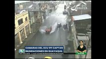 Inundaciones en varios sectores de Guayaquil