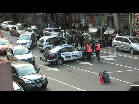 Sangriento tiroteo en Microcentro: 3 heridos y 2 ladrones detenidos