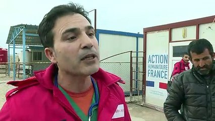 Bebés que sobrevivieron al EI luchan ahora con la desnutrición