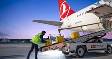 Turkish Cargo'nun İlk Kargosu Türk Bayrağı Oldu