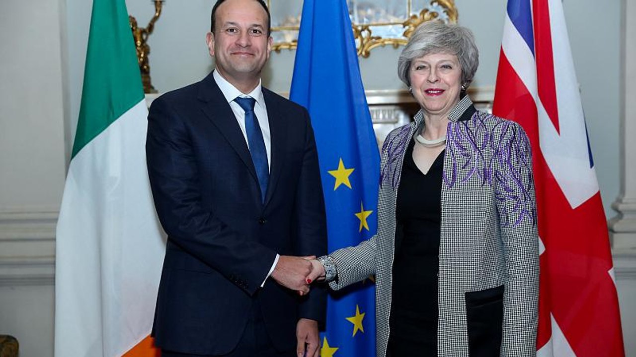 Brexit: May trifft Varadkar in Dublin