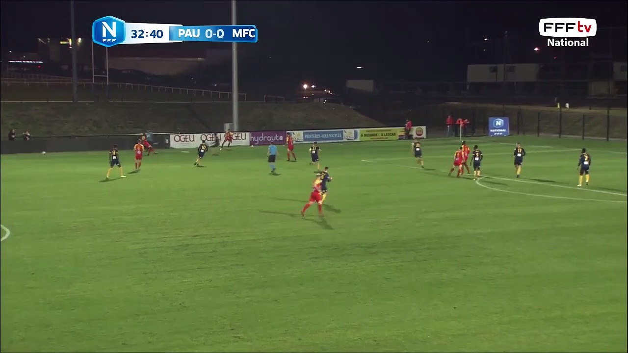 Carton Jaune pour CONFAIS.