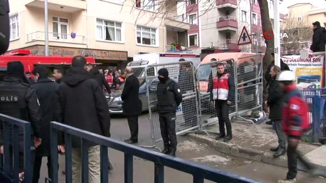 Cumhurbaşkanı Erdoğan Kartal'da çöken binanın olduğu alanda incelemelerde bulunuyor