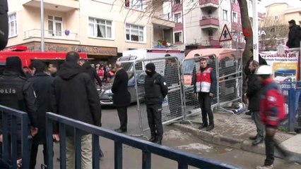 Cumhurbaşkanı Erdoğan Kartal'da çöken binanın olduğu alanda incelemelerde bulunuyor