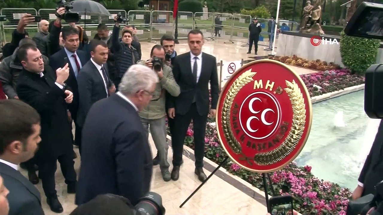 MHP'nin 50. kuruluş yıldönümü dolayısıyla Atatürk Parkı'nda çelenk sunuldu