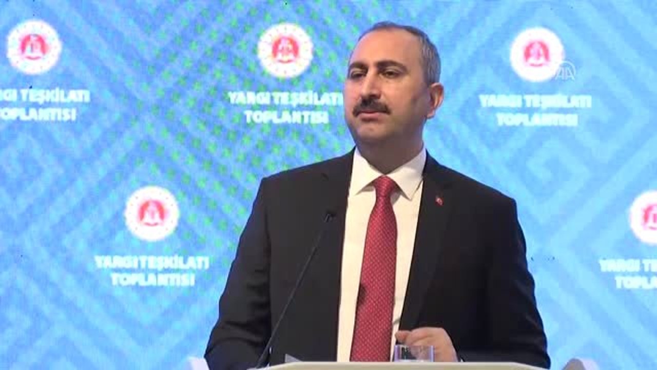 Bakan Gül: "15 Temmuz Gecesi Milletin Meydanlarda Başlattığı Demokrasi Nöbetini, Yargı Mensupları...